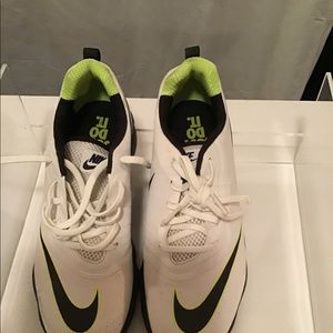 Nike youth golf shoes